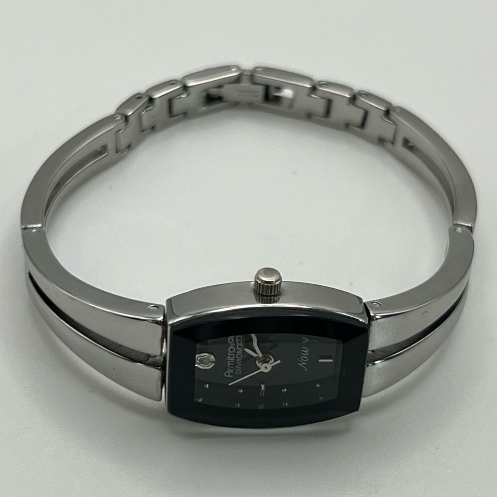Armitron Now Diamond Vintage Petite Black and Silver Ladies Watch Working